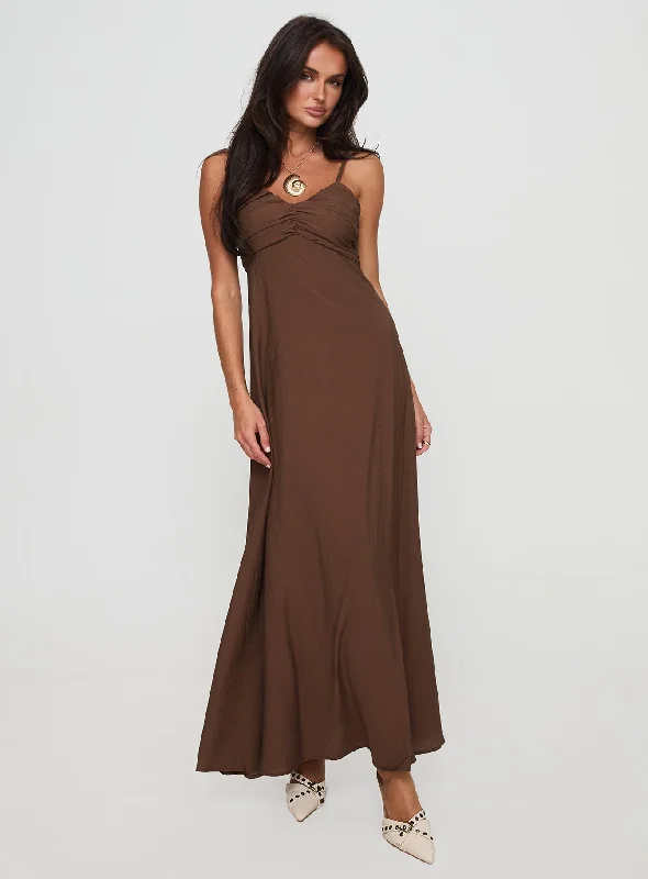 Neeka Maxi Dress Brown