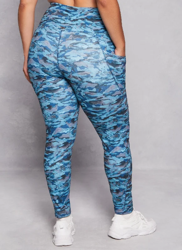 Plus Size Camo Cell Phone Pocket Leggings