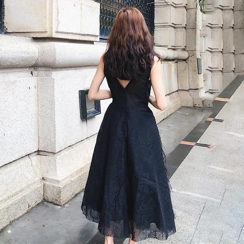 Summer 2019 Round Neck Sleeveless Embroidery Beading Feather Elegant Fashion  Midi Dress